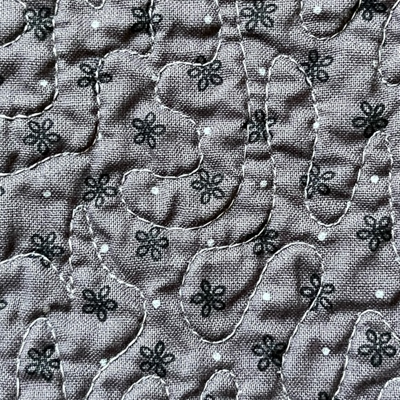 Bald Eagle Soaring Handcrafted Quilt Throw Decorative Gray USA 40” x 38” - Picture 10 of 12